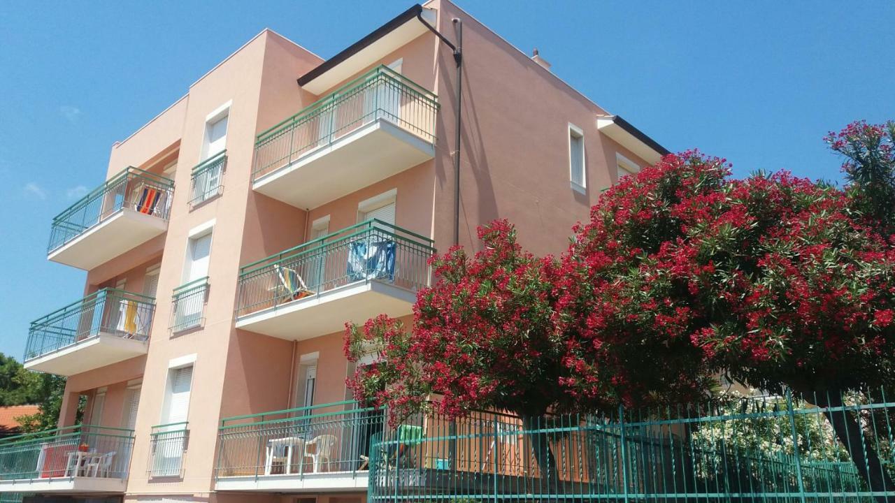 פייטרה ליגורה Residence Mizar מראה חיצוני תמונה